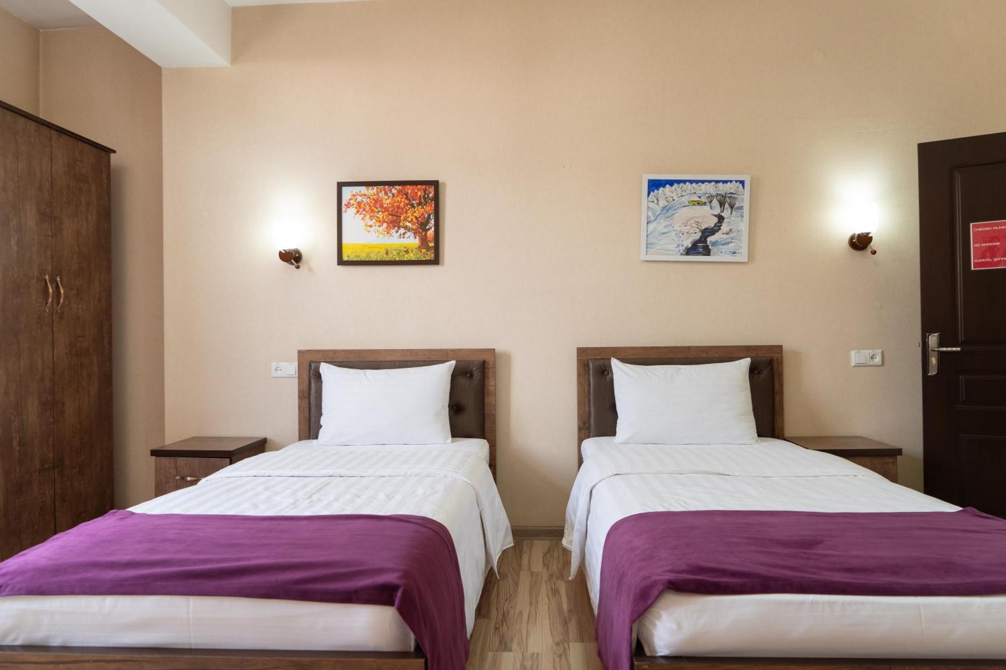 Tourist Inn Hotel Tashkent Exterior foto