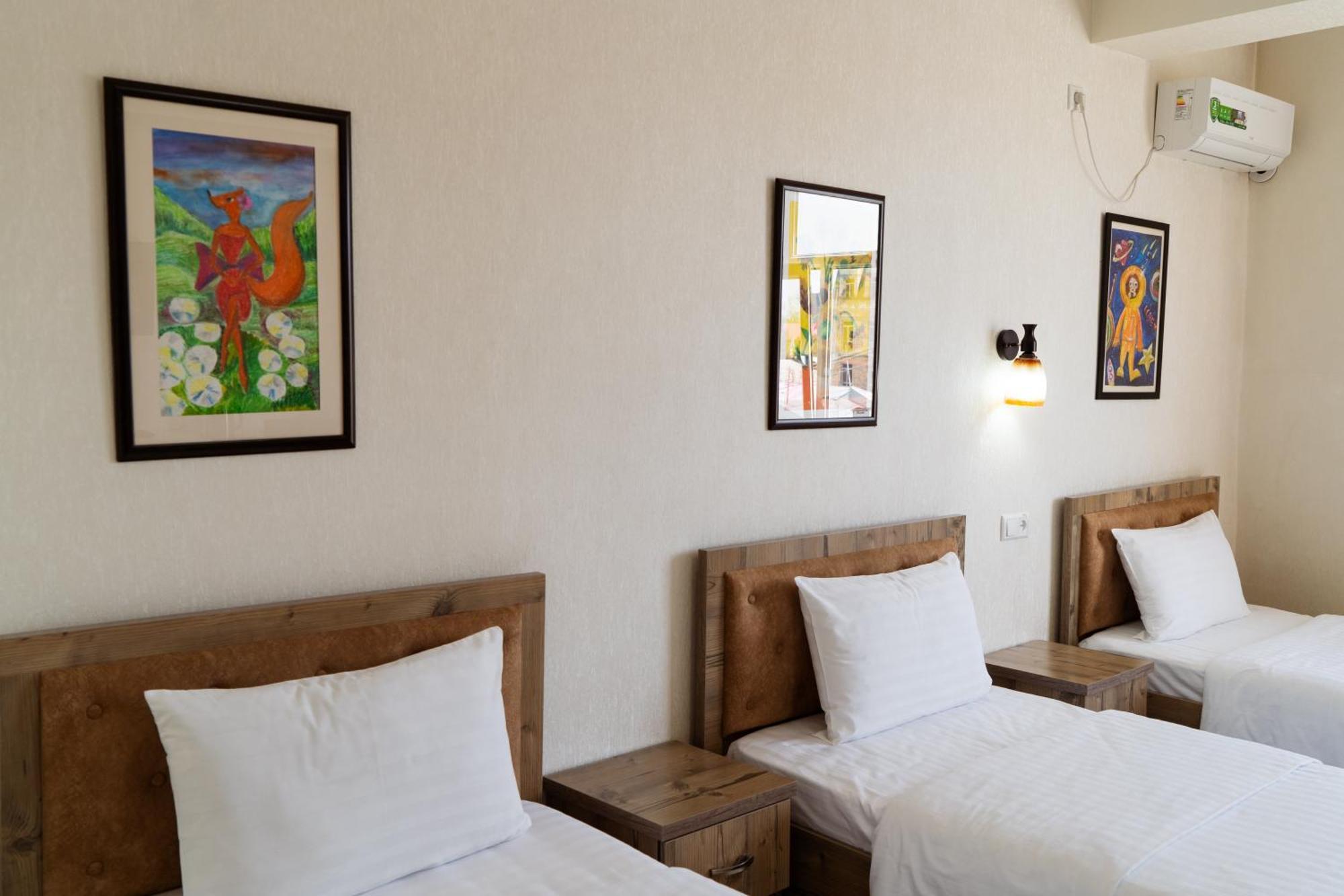 Tourist Inn Hotel Tashkent Exterior foto