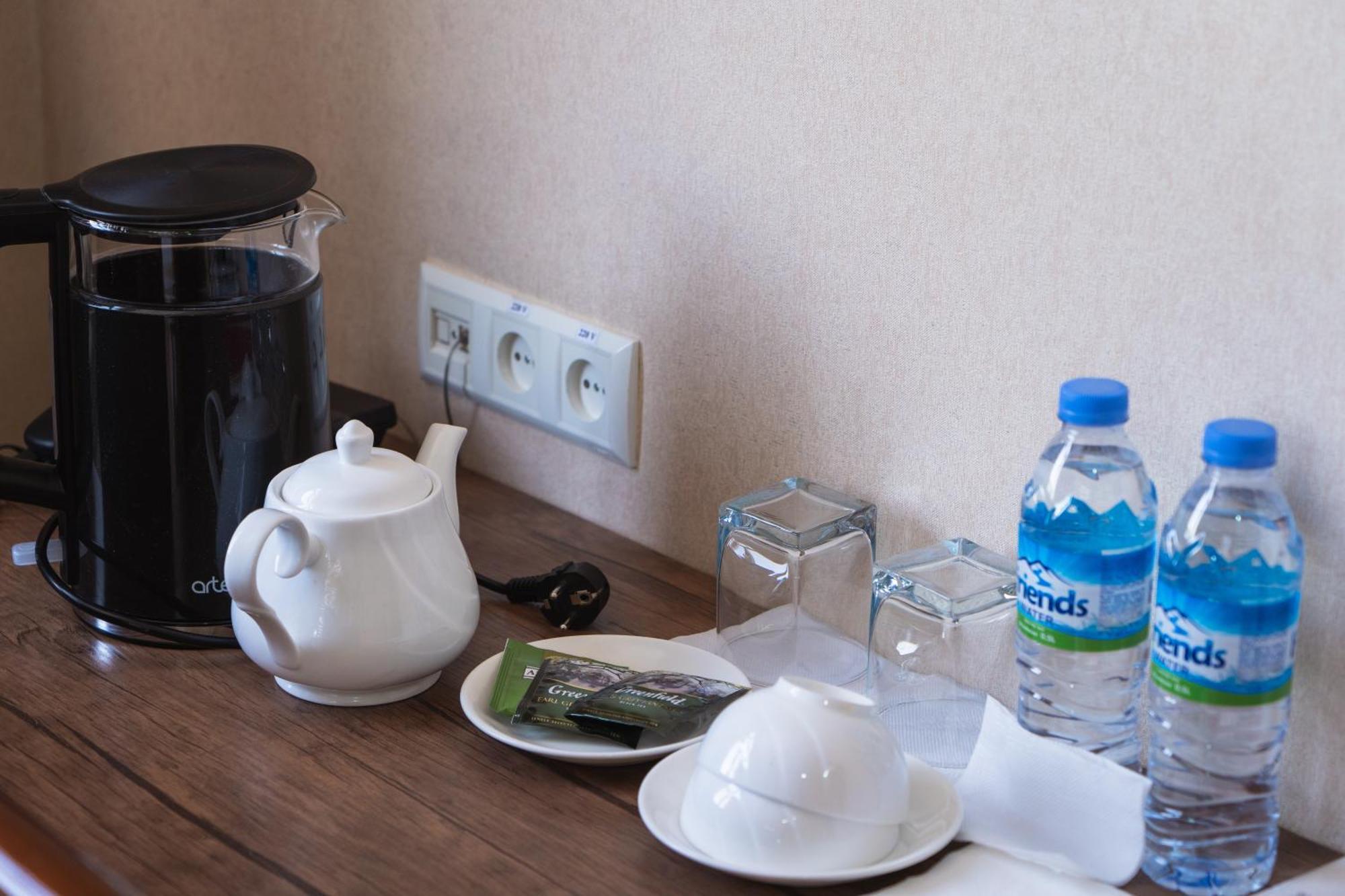 Tourist Inn Hotel Tashkent Exterior foto