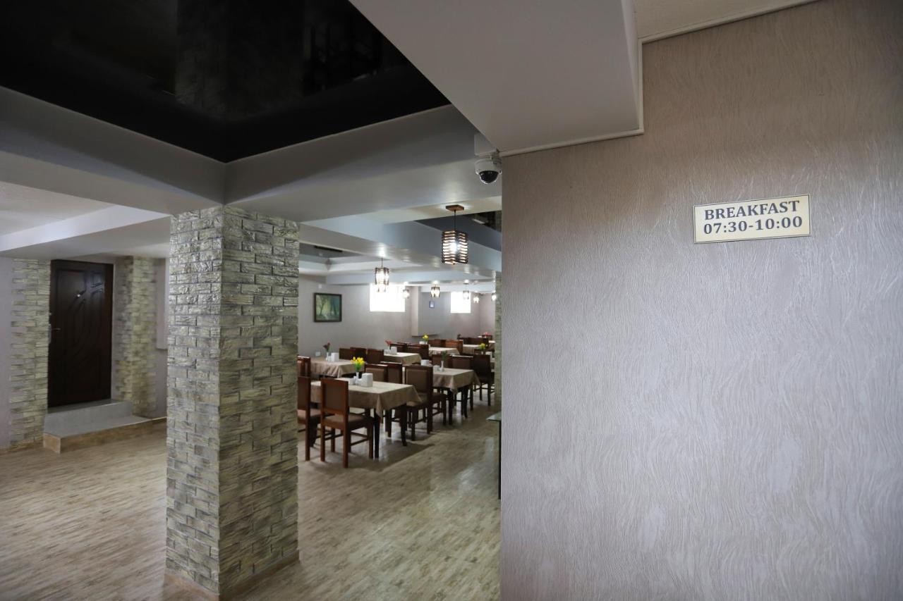Tourist Inn Hotel Tashkent Exterior foto
